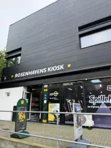 picture of kiosk facade